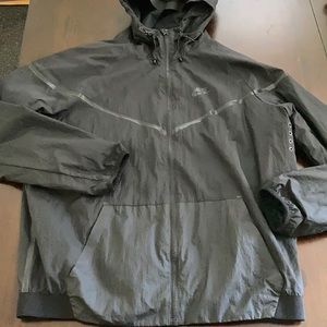 Nike tech windbreaker